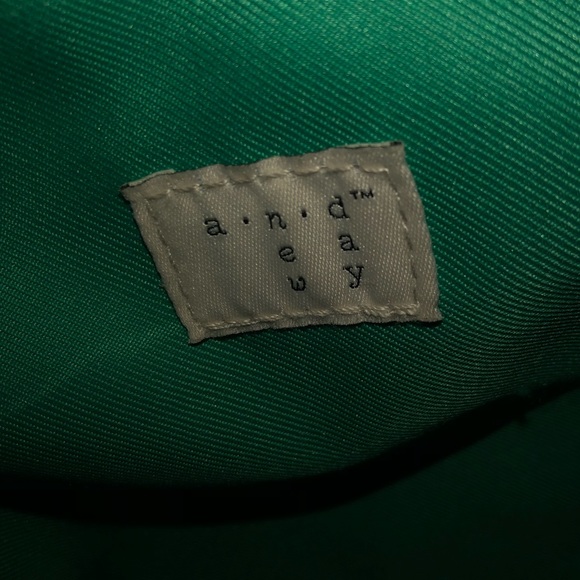 Purse - Picture 3 of 4